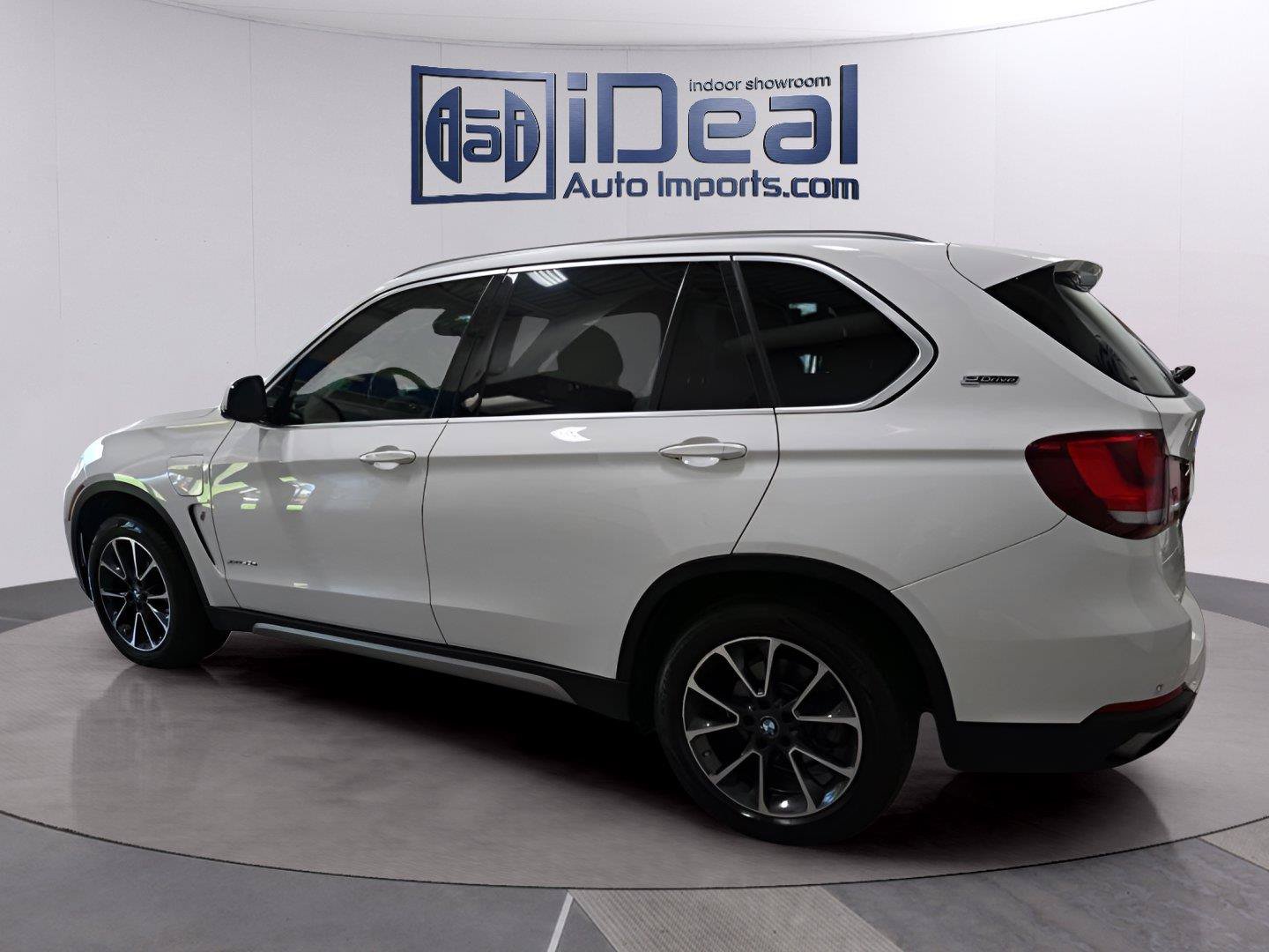 Used 2018 BMW X5 xDrive40e AWD/4WD image 3