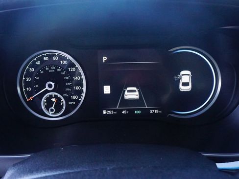 Certified 2026 Genesis G70 2.5T image 8