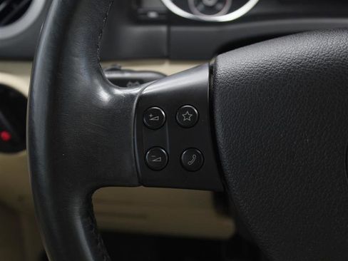 Used 2010 Volkswagen Tiguan SE image 14