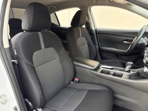 Used 2021 Nissan Sentra SV FWD image 31