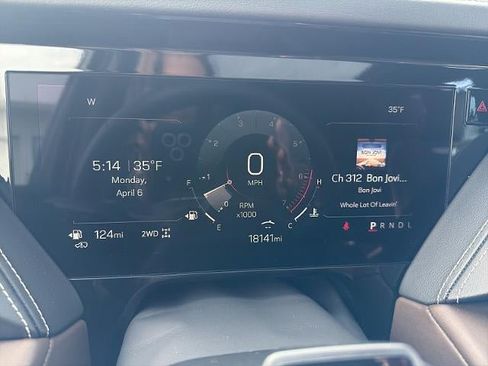 Used 2025 GMC Yukon XL Denali Ultimate w/ LPO, Floor Liner Package AWD/4WD image 30