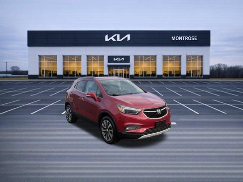 Used 2019 Buick Encore Essence AWD/4WD image 3