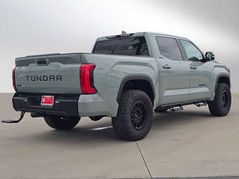 Used 2024 Toyota Tundra Limited AWD/4WD image 3