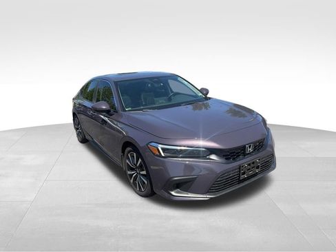 Used 2024 Honda Civic EX-L image 3