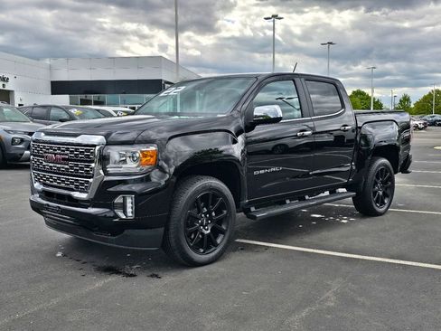 Used 2022 GMC Canyon Denali w/ Denali Black Edition Package AWD/4WD image 6