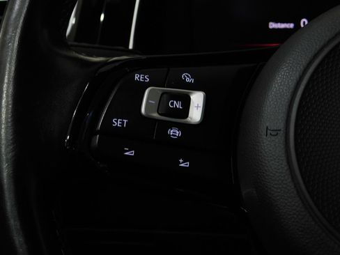 Used 2019 Volkswagen Golf R 4-Door AWD/4WD image 38