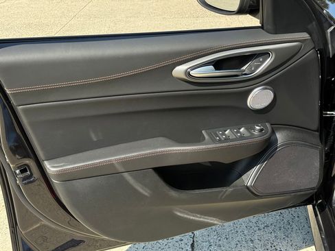 New 2025 Alfa Romeo Giulia w/ Driving Assist Package image 11