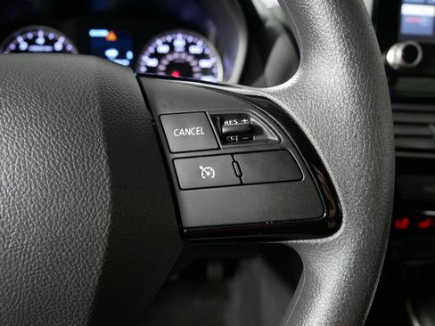 Used 2025 Mitsubishi Eclipse Cross LE AWD/4WD image 28