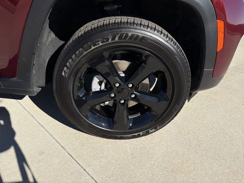 Used 2024 Jeep Grand Cherokee Altitude image 13