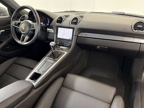 Certified 2024 Porsche 718 Cayman RWD image 30