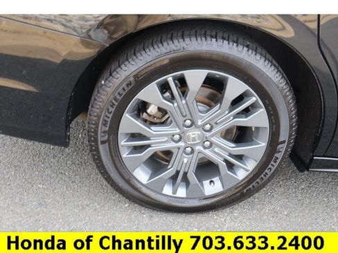 Certified 2025 Honda Odyssey Touring image 32