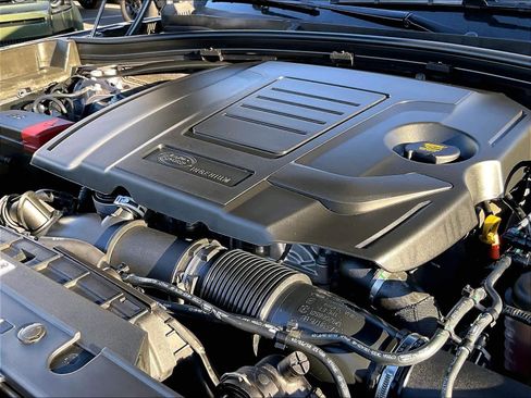 Used 2026 Land Rover Range Rover Velar S image 32