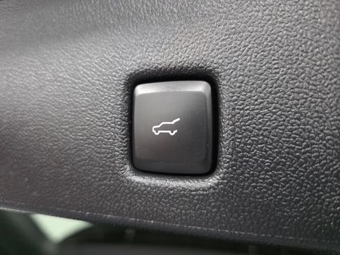 Used 2024 Ford Escape ST-Line Select AWD/4WD image 19