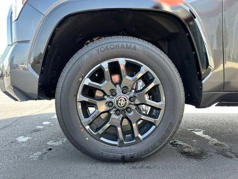 New 2026 Toyota Tundra Platinum AWD/4WD image 11