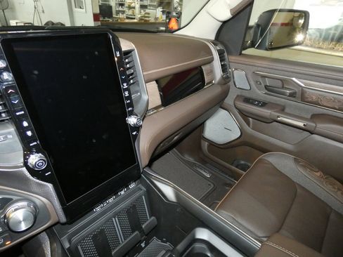 New 2025 RAM 1500 Limited image 12