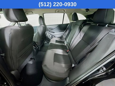 Used 2025 Subaru Outback Premium AWD/4WD image 28