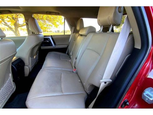 Used 2016 Toyota 4Runner Limited image 28