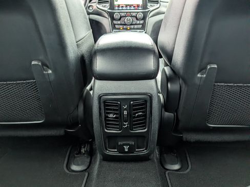 Used 2019 Jeep Grand Cherokee Altitude AWD/4WD image 19