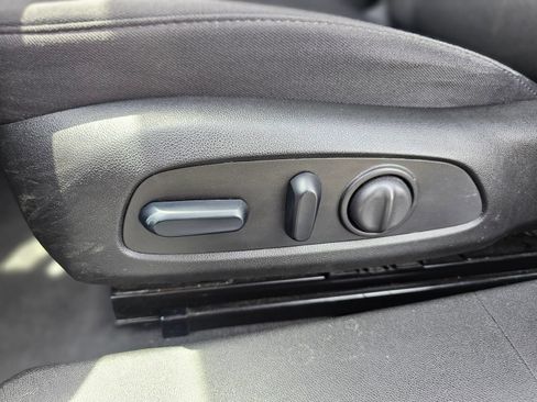 Used 2023 Chevrolet Malibu LT FWD image 23