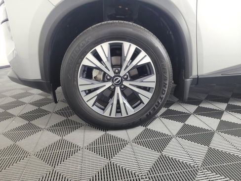 Used 2023 Nissan Rogue SV image 18