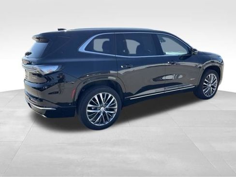 Used 2025 Buick Enclave Avenir w/ Super Cruise Package AWD/4WD image 5