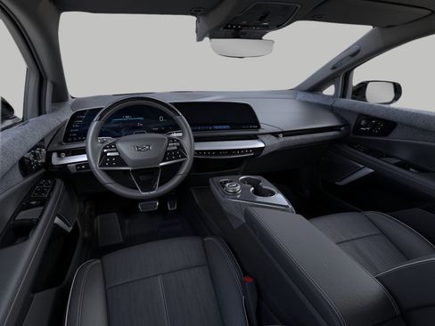 New 2026 Cadillac Optiq Luxury 2 image 15