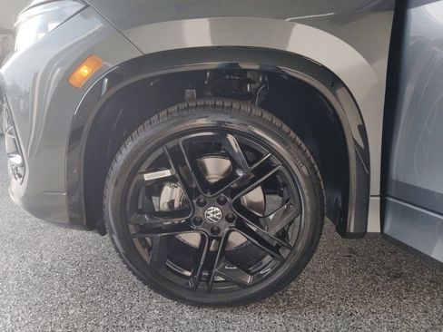 New 2026 Volkswagen Tiguan SE R-Line AWD/4WD image 22