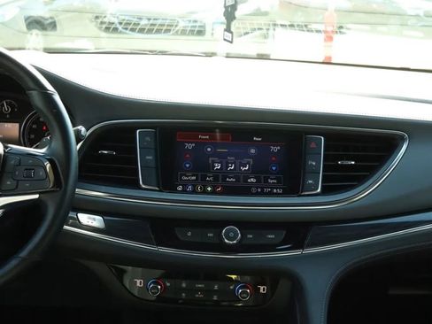 Used 2022 Buick Enclave Essence w/ Experience Buick Package AWD/4WD image 36