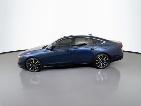 Used 2025 Honda Accord Touring image 4