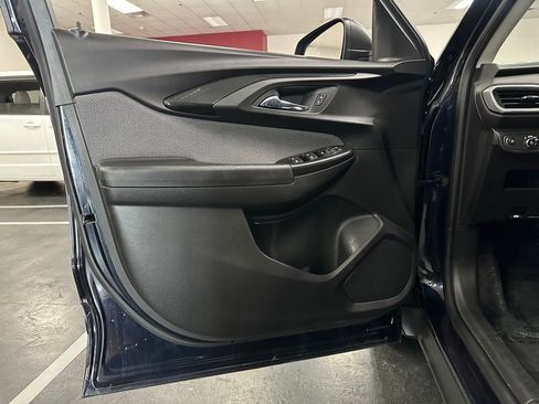 Used 2021 Chevrolet TrailBlazer LS image 13