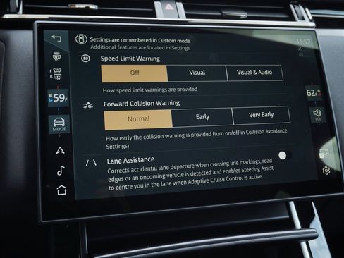 Used 2026 Land Rover Range Rover Velar Dynamic SE image 23