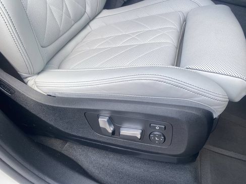 Used 2024 BMW X5 xDrive40i w/ M Sport Package AWD/4WD image 35