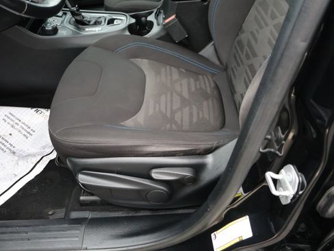 Used 2020 Jeep Cherokee Latitude image 40