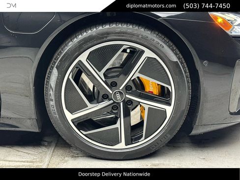 Used 2023 Audi RS e-tron GT w/ Carbon Performance Package image 36