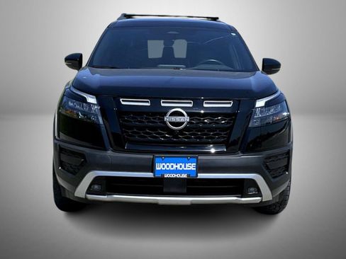 Used 2024 Nissan Pathfinder Rock Creek AWD/4WD image 2