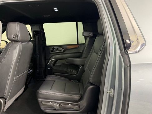 Used 2025 GMC Yukon XL Denali image 26