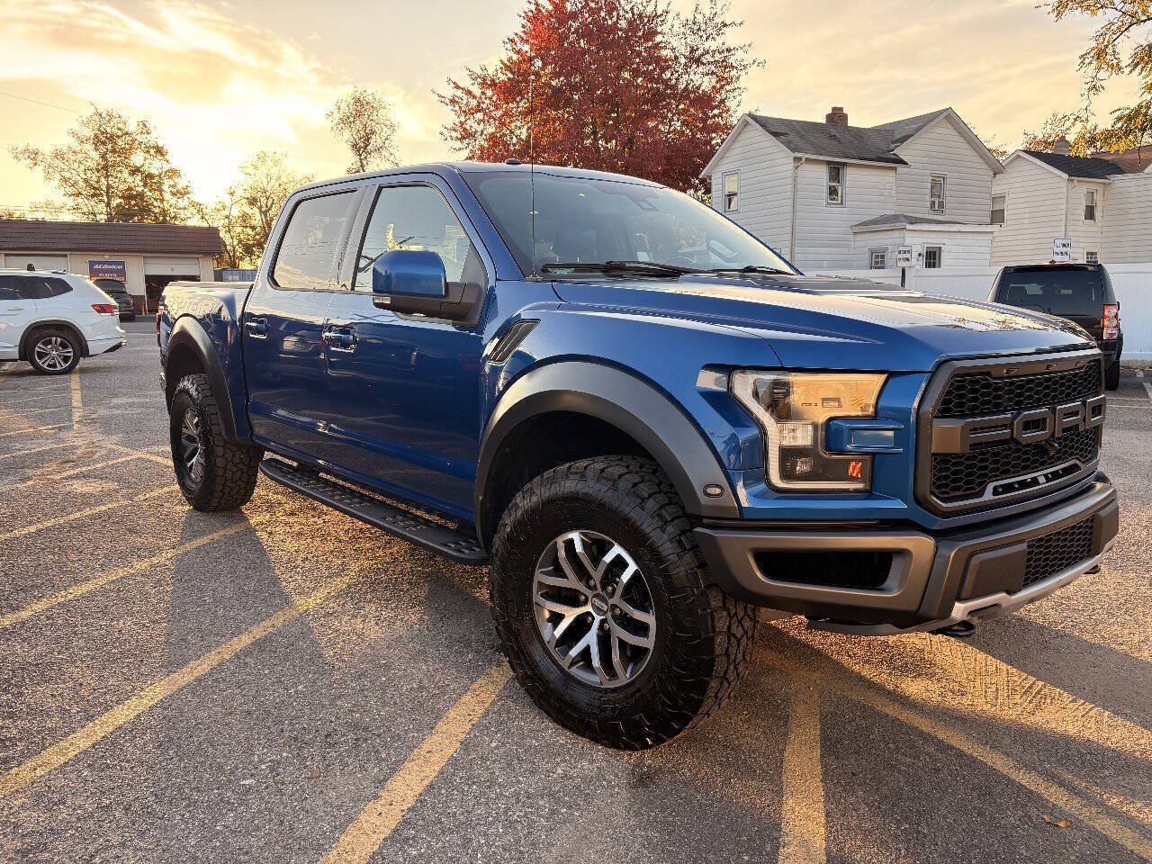 Used 2017 Ford F150 Raptor w/ Equipment Group 802A Luxury AWD/4WD image 4