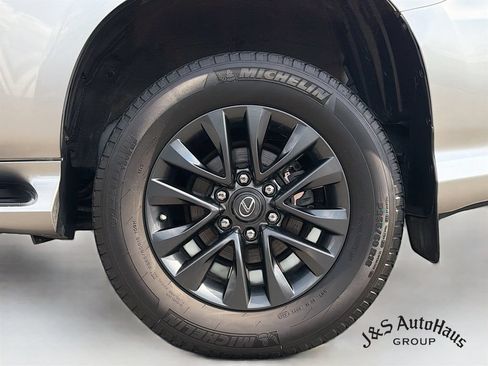 Used 2023 Lexus GX 460 Premium w/ Premium Package AWD/4WD image 36