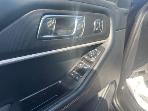 Used 2026 Ford Explorer Tremor w/ Tremor Convenience Package image 9