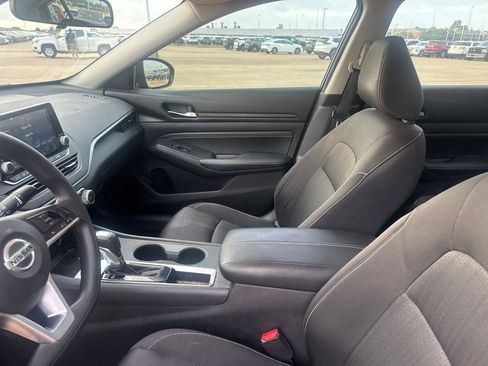 Used 2020 Nissan Altima 2.5 S FWD image 39
