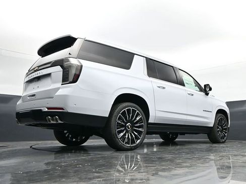 New 2026 Chevrolet Suburban High Country AWD/4WD image 48