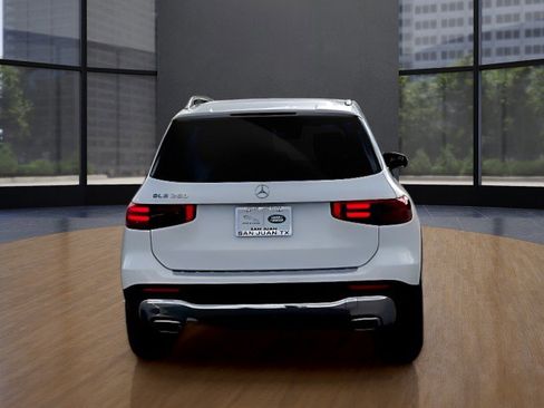 Used 2024 Mercedes-Benz GLB 250 image 3