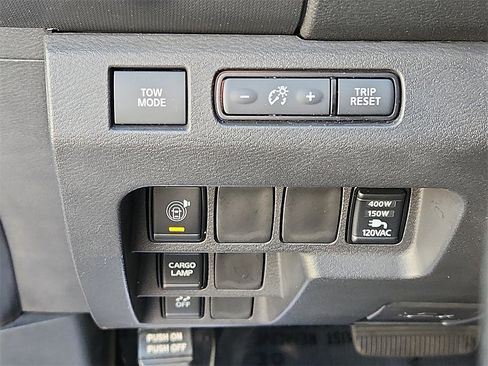 Used 2022 Nissan Frontier SV image 24