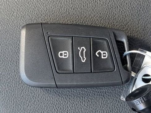 New 2026 Volkswagen Taos S image 30