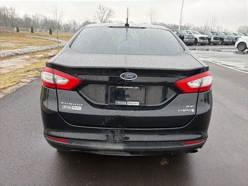 Used 2016 Ford Fusion SE image 9