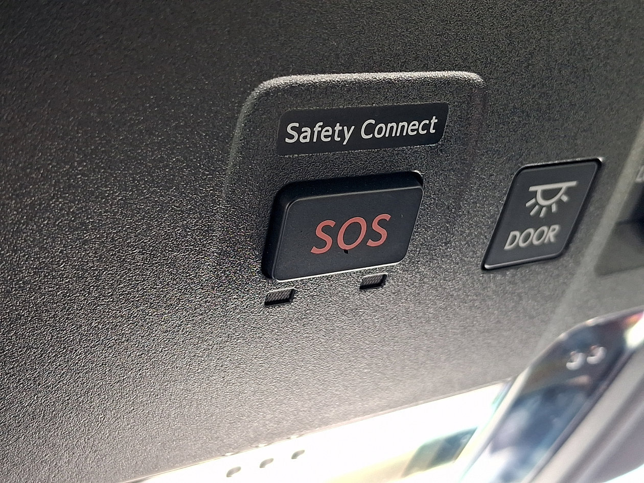 Used 2015 Lexus RC 350 w/ Luxury Package RWD image 26