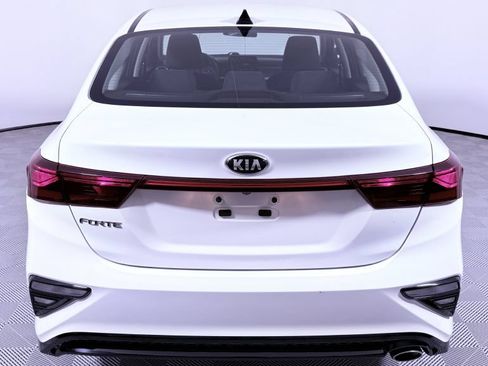 Used 2021 Kia Forte LXS FWD image 3