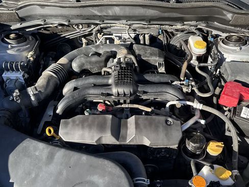 Used 2016 Subaru Forester 2.5i Premium w/ All-Weather Package image 12