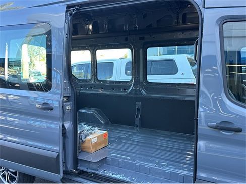 Used 2024 Ford E-Transit 148 High Roof image 17