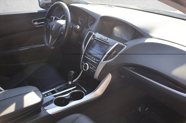 Used 2020 Acura TLX FWD image 29